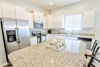 Photo #2: 6362463 Listing 