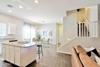 Photo #4: 6362463 Listing 