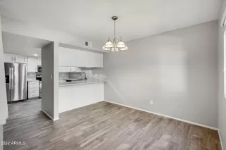 Photo #4: 6362787 Listing