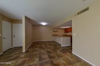 Photo #4: 6363204 Listing