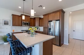 Photo #5: 6363770 Listing