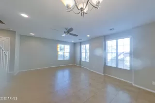 Photo #5: 6363838 Listing