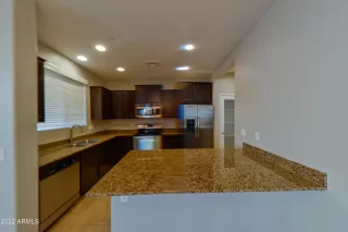 Photo #6: 6363838 Listing