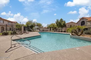 Photo #4: 6364402 Listing