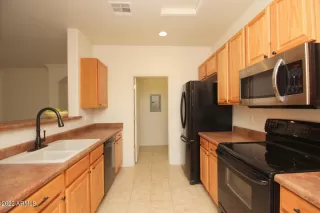 Photo #4: 6364537 Listing