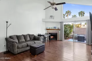 Photo #2: 6364997 Listing