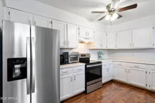 Photo #4: 6364997 Listing