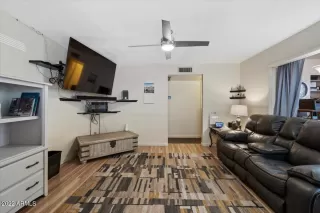 Photo #6: 6365244 Listing 