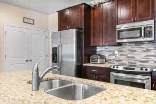 Photo #3: 6365260 Listing 