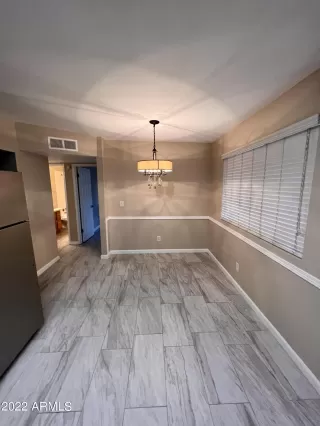 Photo #6: 6365357 Listing