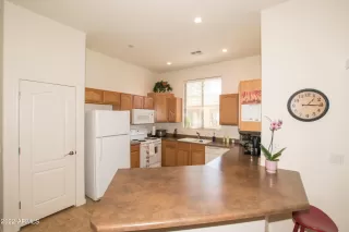 Photo #5: 6365587 Listing