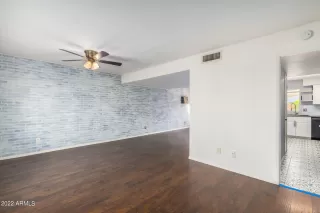 Photo #4: 6365666 Listing