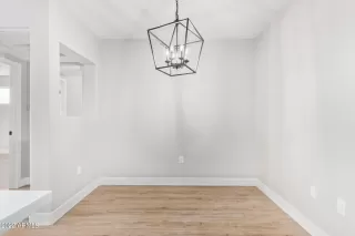 Photo #4: 6365767 Listing