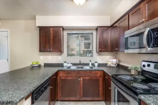 Photo #5: 6365856 Listing 