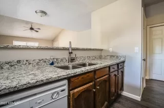 Photo #5: 6365905 Listing