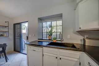 Photo #4: 6365954 Listing