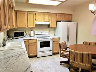 Photo #3: 6366002 Listing