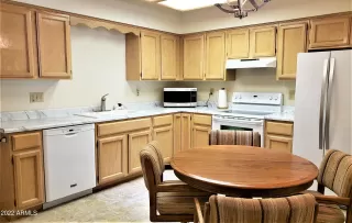 Photo #4: 6366002 Listing