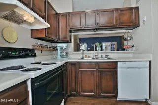 Photo #6: 6366217 Listing