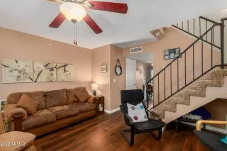 Photo #2: 6366248 Listing