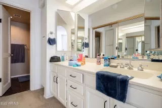 Photo #5: 6366281 Listing