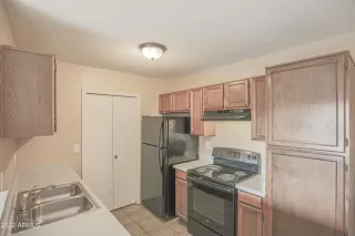 Photo #3: 6366689 Listing