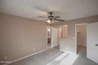 Photo #5: 6366689 Listing