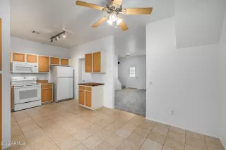 Photo #6: 6367043 Listing