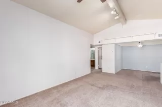 Photo #3: 6367106 Listing