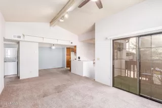 Photo #4: 6367106 Listing