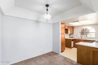 Photo #5: 6367106 Listing