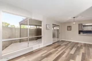 Photo #5: 6367131 Listing 