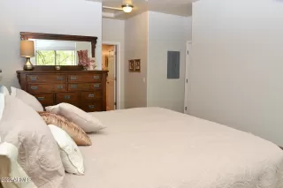 Photo #2: 6367208 Listing 