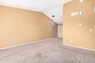 Photo #3: 6367439 Listing