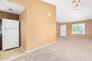 Photo #4: 6367439 Listing