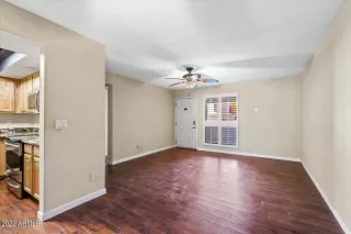 Photo #6: 6367444 Listing