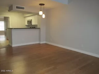 Photo #6: 6367529 Listing 