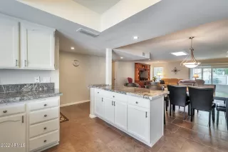 Photo #5: 6367583 Listing