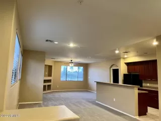 Photo #4: 6367706 Listing