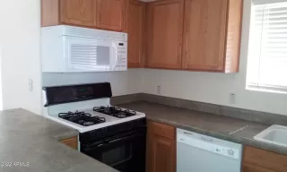 Photo #4: 6367841 Listing