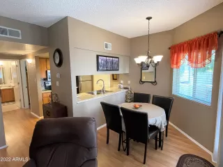 Photo #5: 6367845 Listing