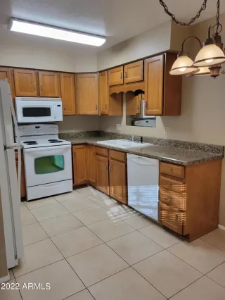 Photo #4: 6367930 Listing