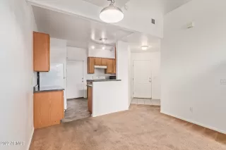 Photo #6: 6368004 Listing