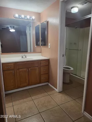 Photo #3: 6368142 Listing