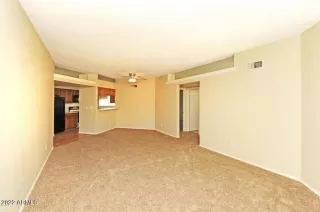 Photo #5: 6368321 Listing