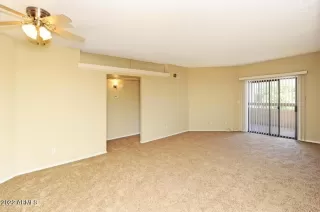 Photo #6: 6368321 Listing