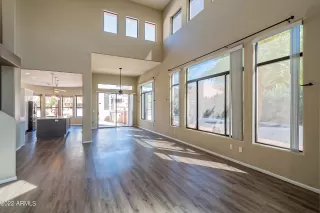 Photo #4: 6368783 Listing