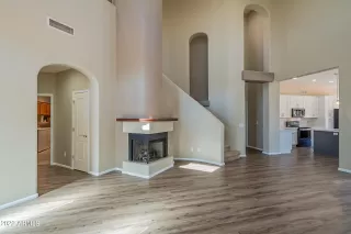 Photo #5: 6368783 Listing