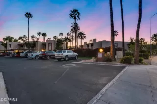 Photo #5: 6369296 Listing