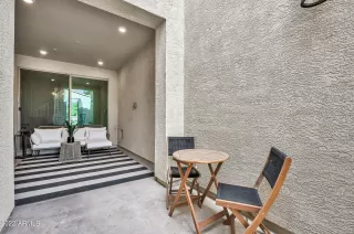 Photo #3: 6369517 Listing